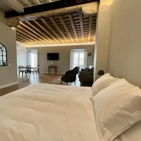 Ti1 Estiloso Loft 120m De La Catedral Tomas De Ibarra Street Daire Sevilla